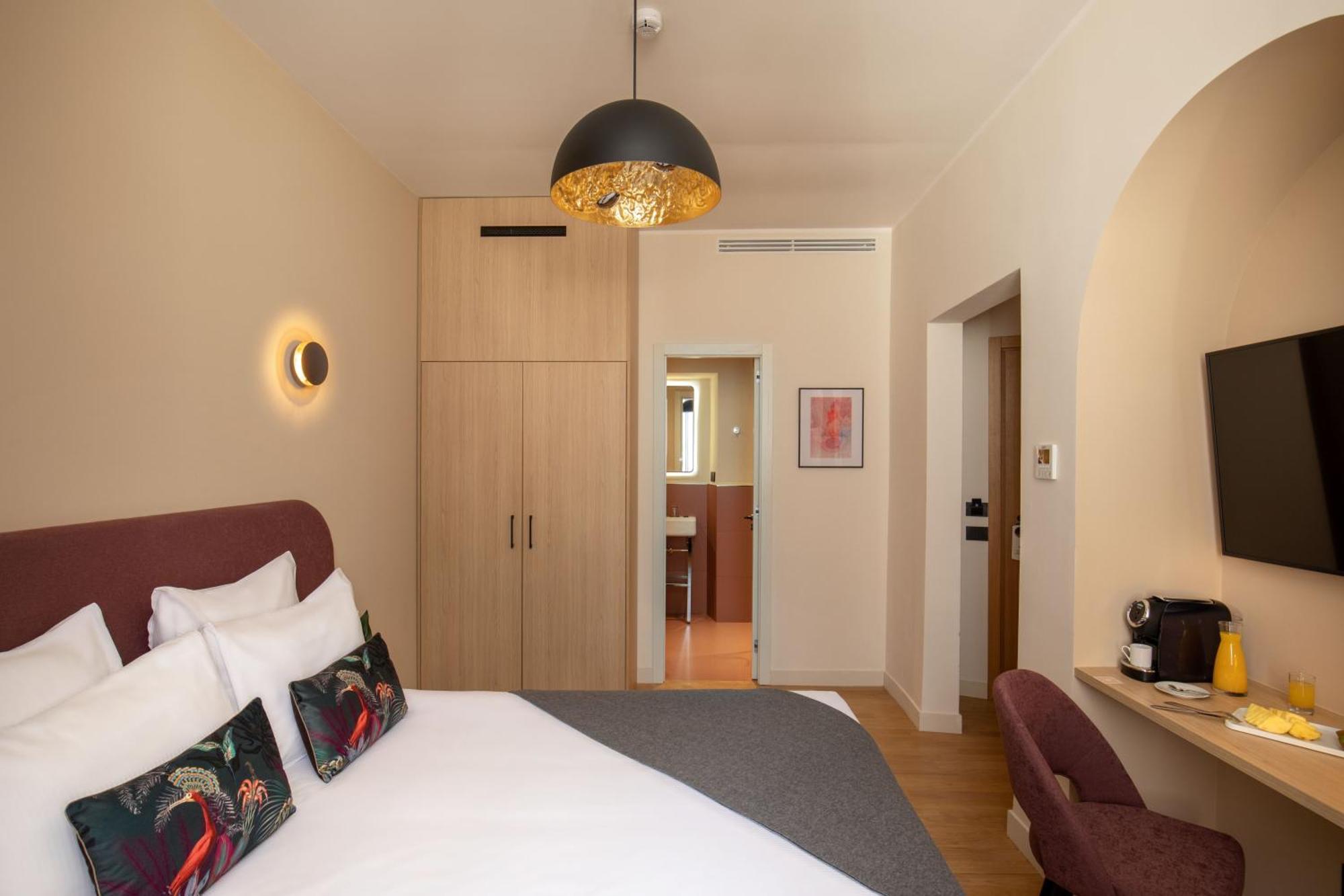 9Hotel تشيزاري روما المظهر الخارجي الصورة